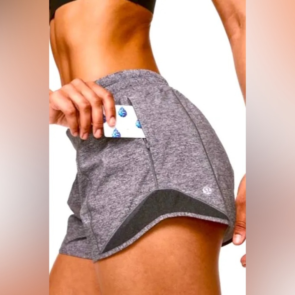 Lululemon Hotty Hot shorts 2.5